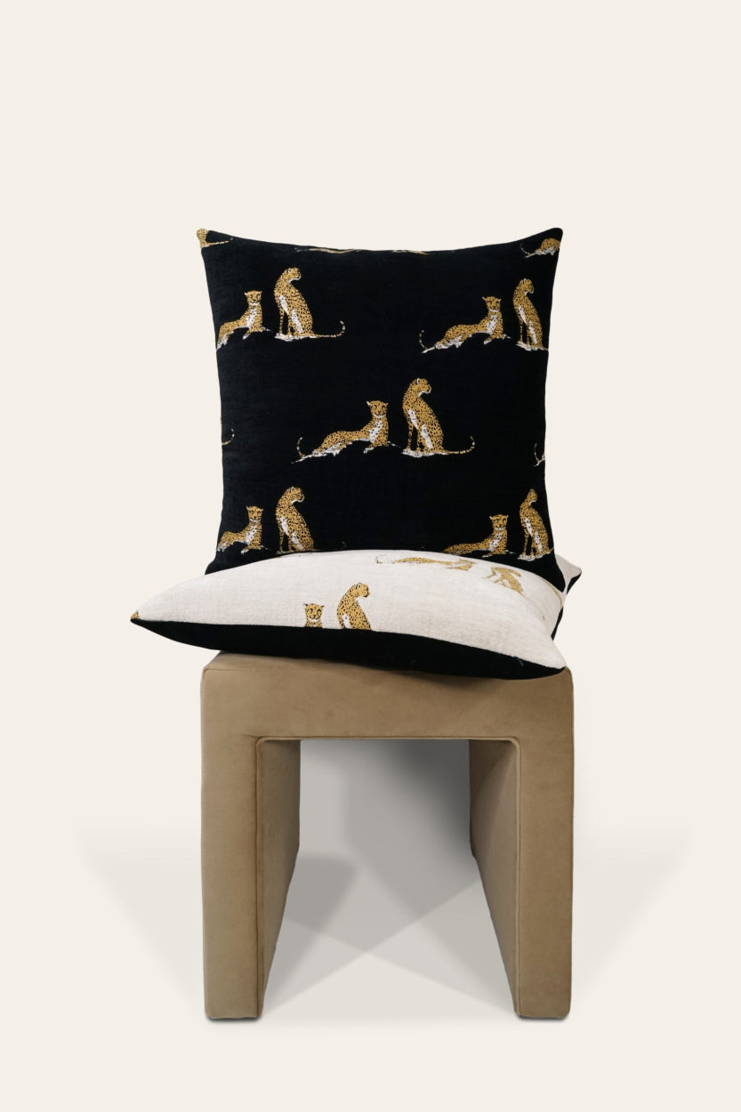 Little Iris-Black 2-Pack Decorative Pillows